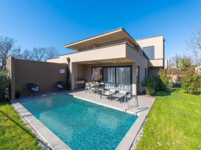 Villa apartment with private swimming pool